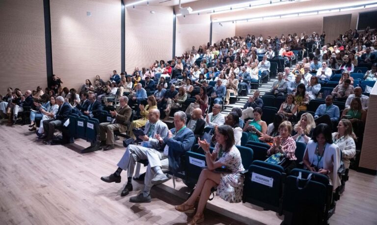 5-Mas-de-300-participantes