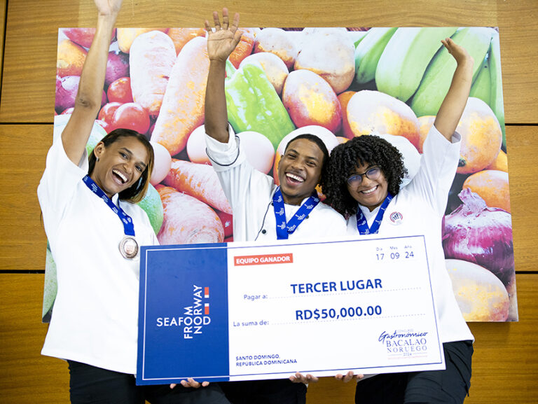 GANADORES 4