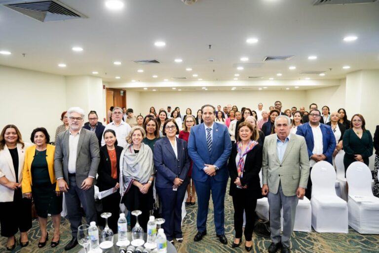 ministro en foro
