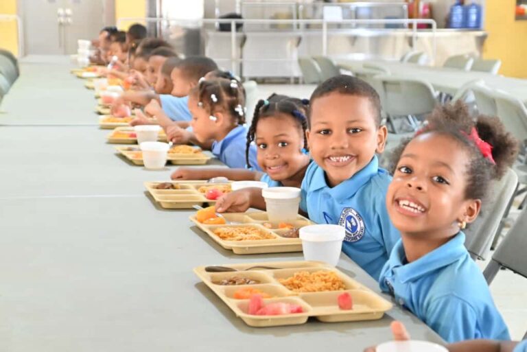Alimentación Escolar--- (1)
