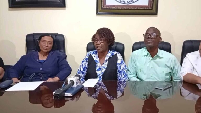 gremios-de-enfermeria-suspenden-paro-para-dialogar-con-el-gobierno-8a32dd8b-focus-0-0-896-504